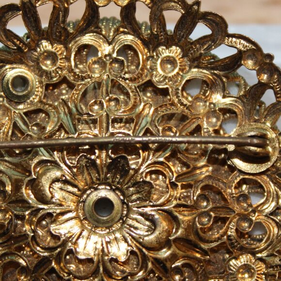 Vintage West Germany Sugar Glass Floral Flowers Gold Tone Brooch Pin - Picture 3 of 5